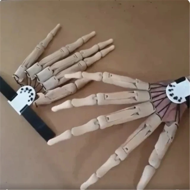 Articulating Finger Gloves